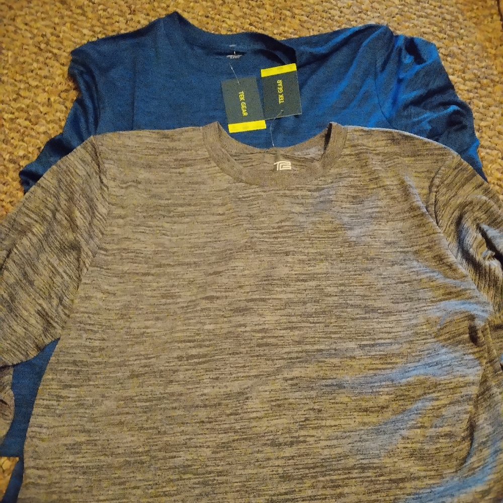 Boys long sleeve tek gear shirts